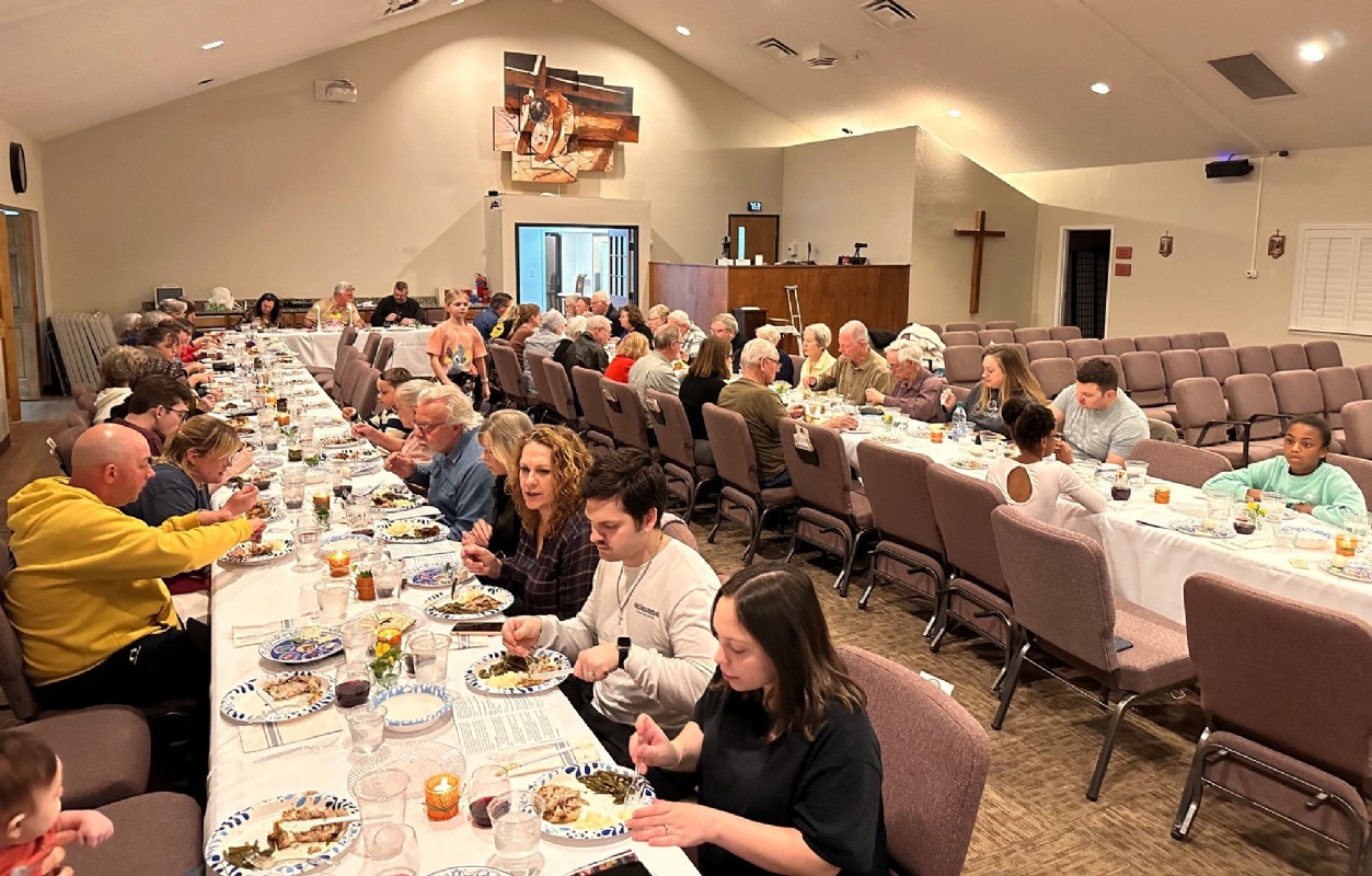 Seder Meal 6